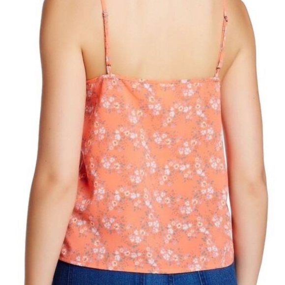 Wild Pearl Floral Tank Top - Picture 2 of 11